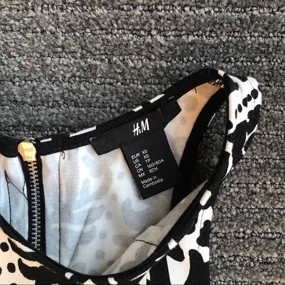 Dress - Picture 5 of 5